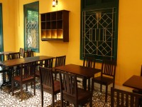 A Priori Coffee House - Nội thất Vintage hoài cổ trong không gian cafe đậm chất Hội An 