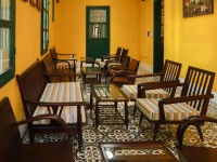 A Priori Coffee House - Nội thất Vintage hoài cổ trong không gian cafe đậm chất Hội An 