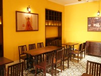 A Priori Coffee House - Nội thất Vintage hoài cổ trong không gian cafe đậm chất Hội An 