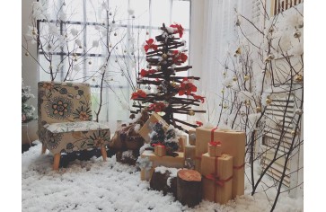 Trang trí nội thất quán cafe vạn người mê vào dịp Giáng Sinh 