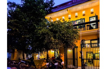 A Priori Coffee House - Nội thất Vintage hoài cổ trong không gian cafe đậm chất Hội An 