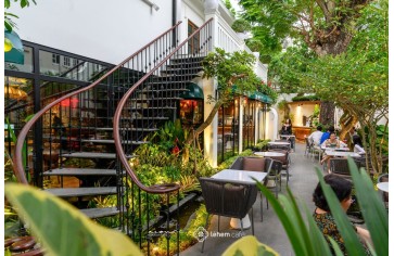 Ý Tưởng Trang Trí Cây Xanh Trong Thiết Kế Quán Cafe Sân Vườn