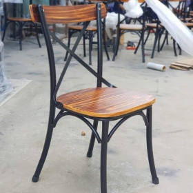 Ghế Bistro Gỗ Khung Sắt MN237